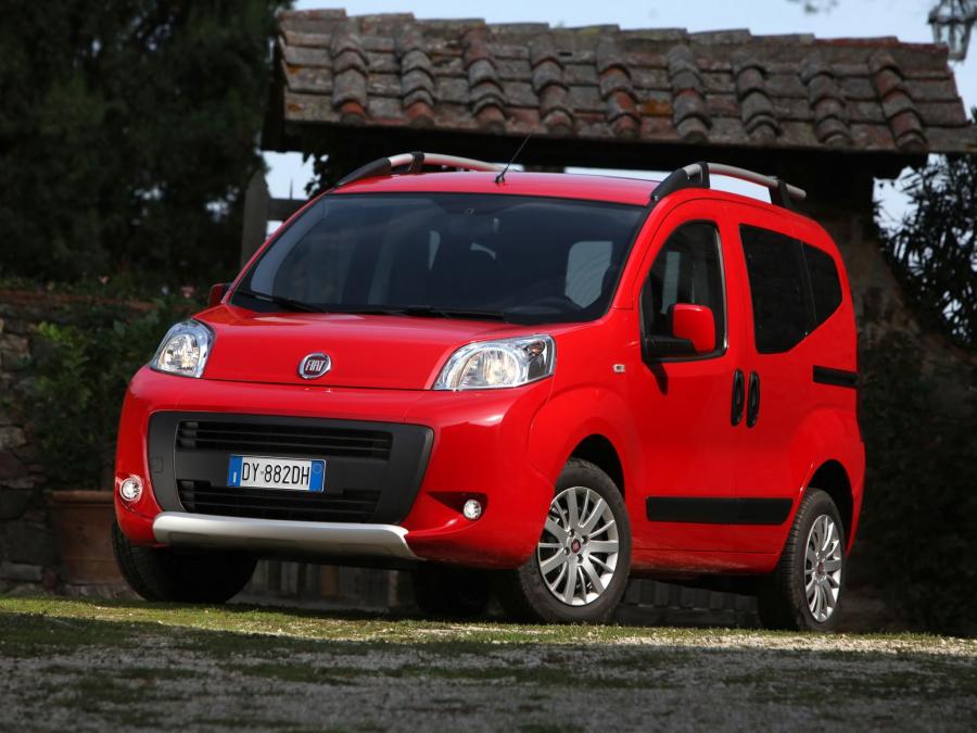  Fiat Qubo Trekking 2009 года  (фото 1 из 16)